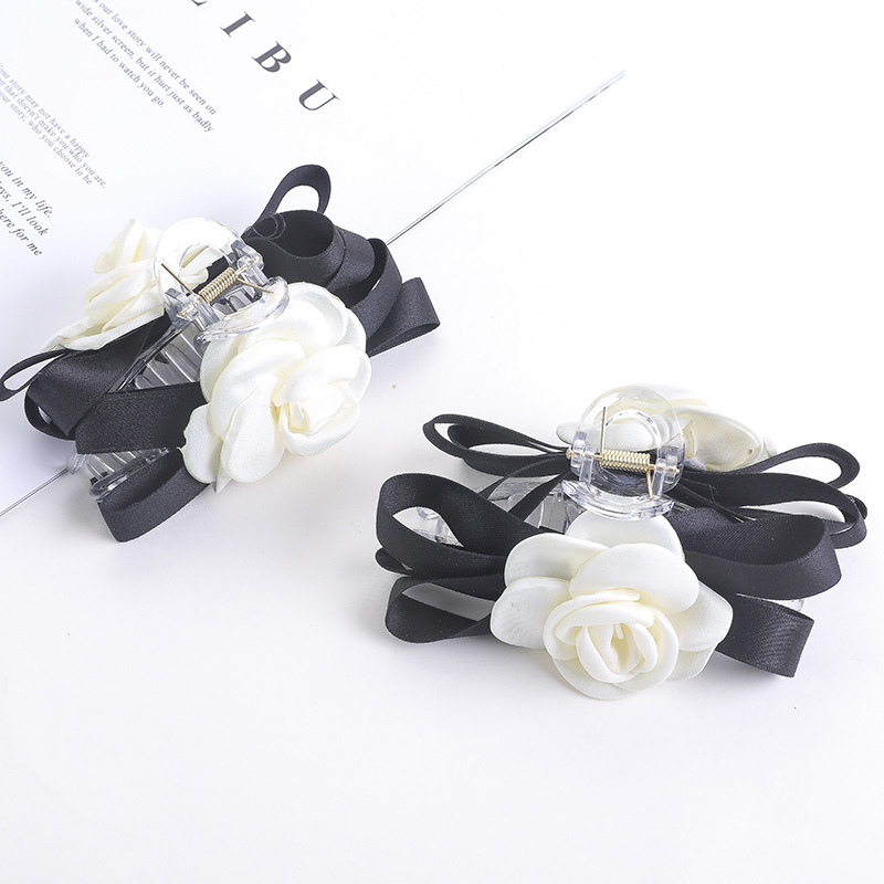 韩国东大门早春新款山茶花发夹抓夹大号鲨鱼夹后脑勺发抓少女发饰