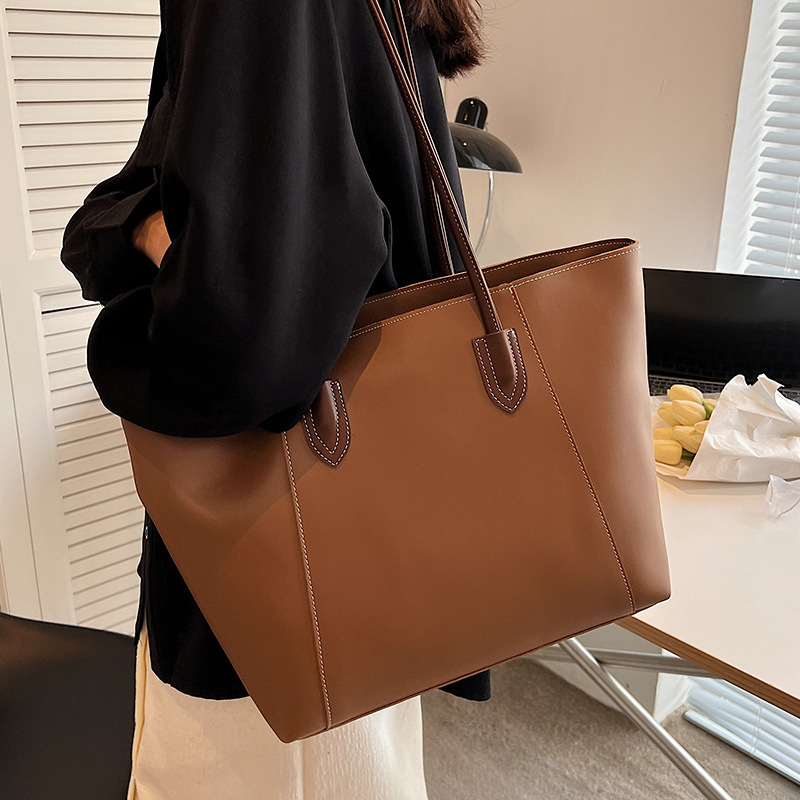 Big Bag Women's Large Capacity Bag 2022 New Versatile Handheld Shoulder Bag Advanced Texture Class Commuter Tote