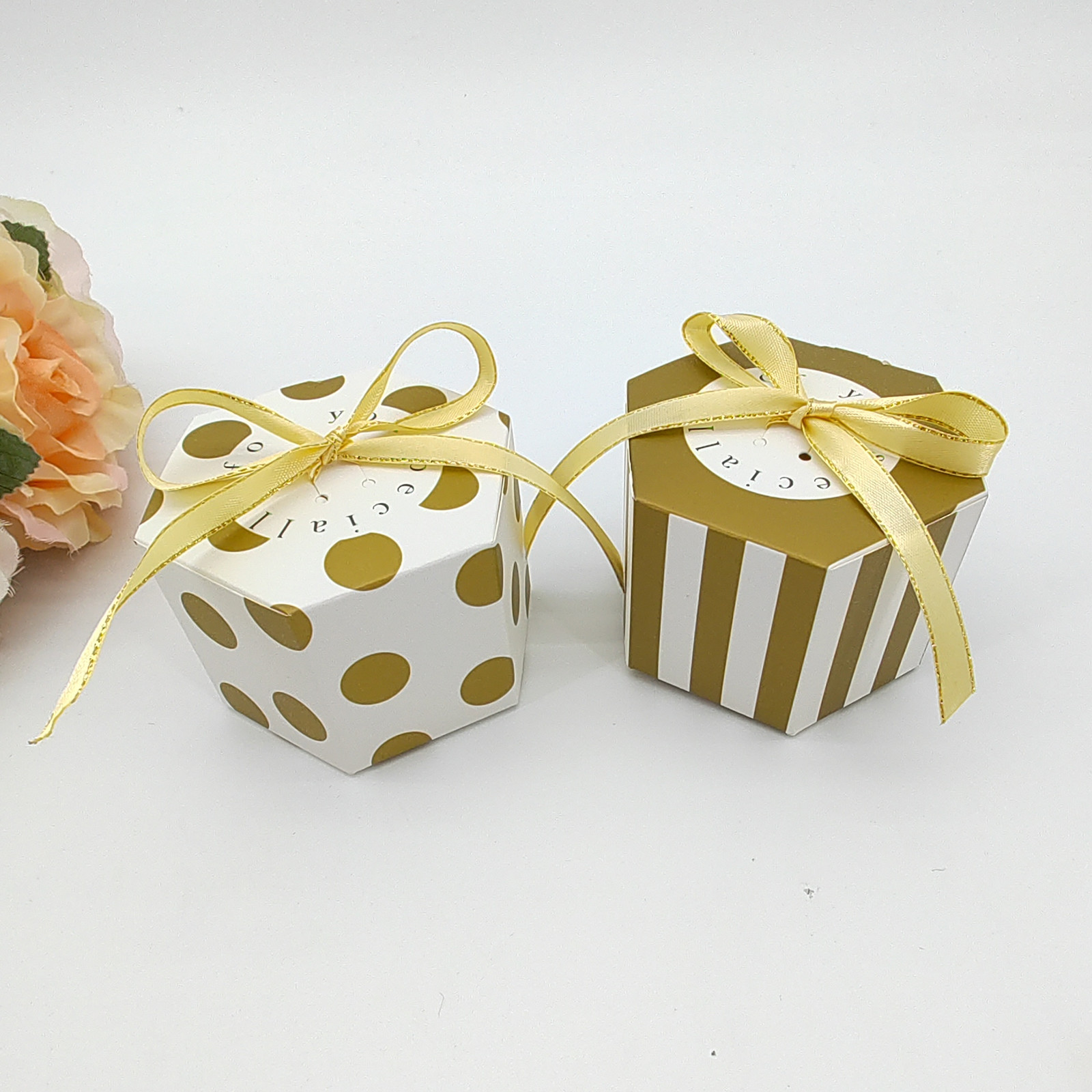 圣诞礼物盒子创意个性喜糖盒结婚庆生通用经典巧克力糖果盒子包装