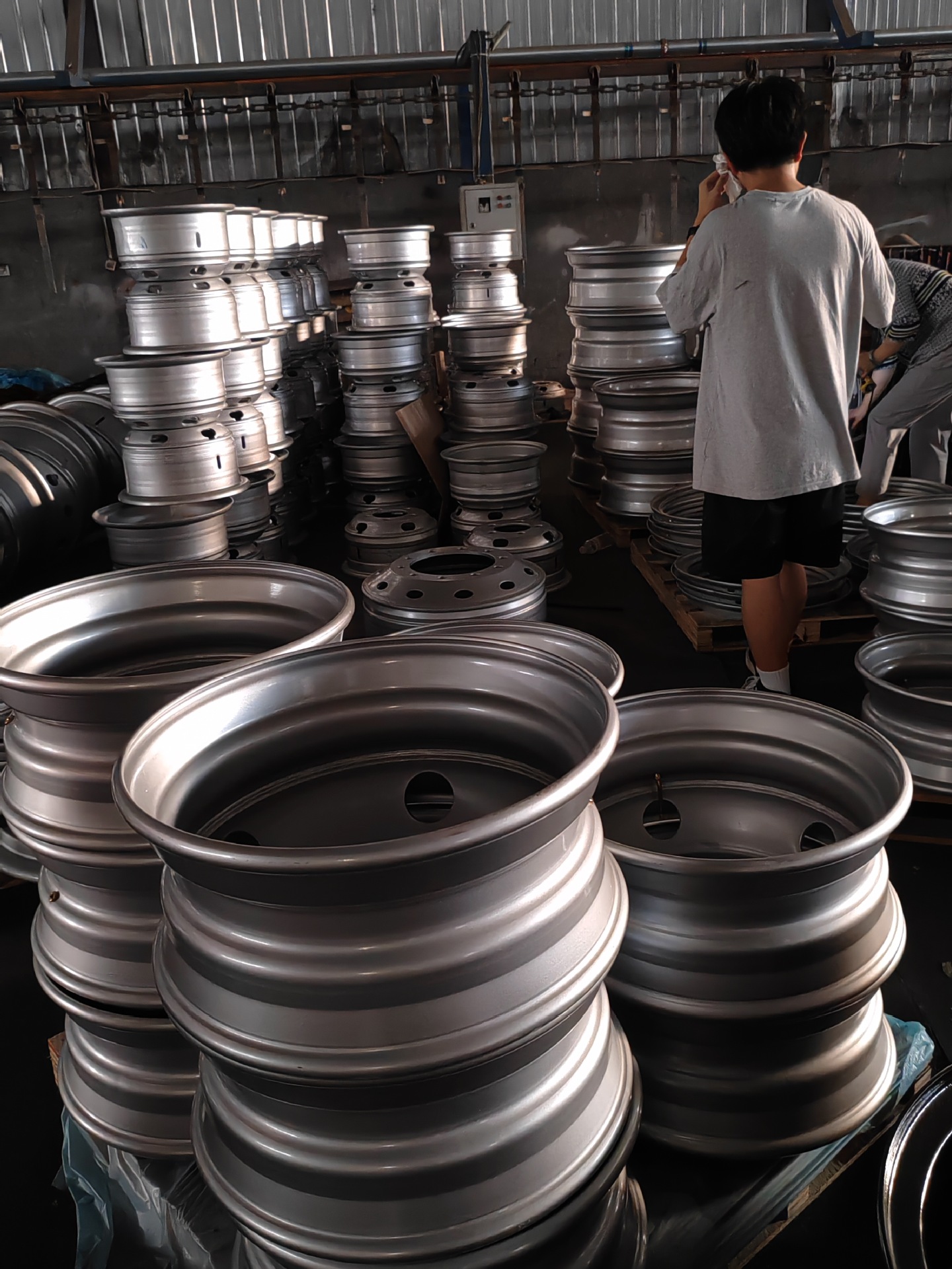 25加厚轮毂 轮胎钢圈