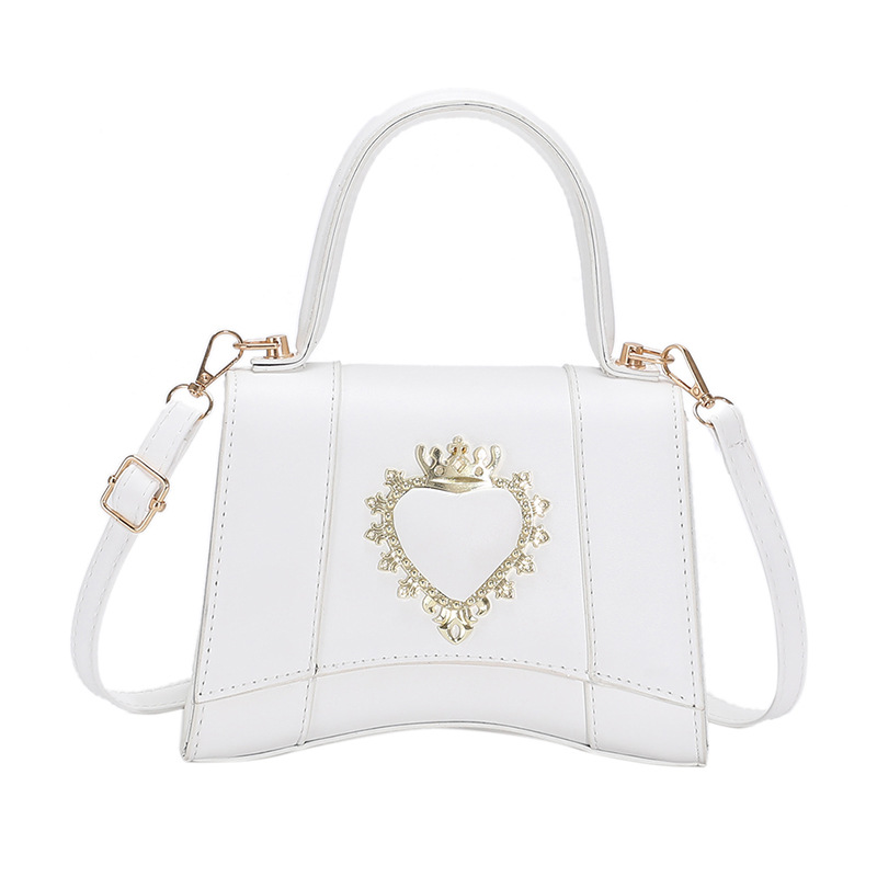 Cross-Border Internet Celebrity Saddle Bag Women's 2022 Popular New Fashion Peach Heart Handbag All-Match Portable Shoulder Messenger Bag