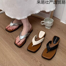 韩版方头夹趾人字拖女夏新款外穿休闲防滑沙滩法式小凉拖凉鞋爆款