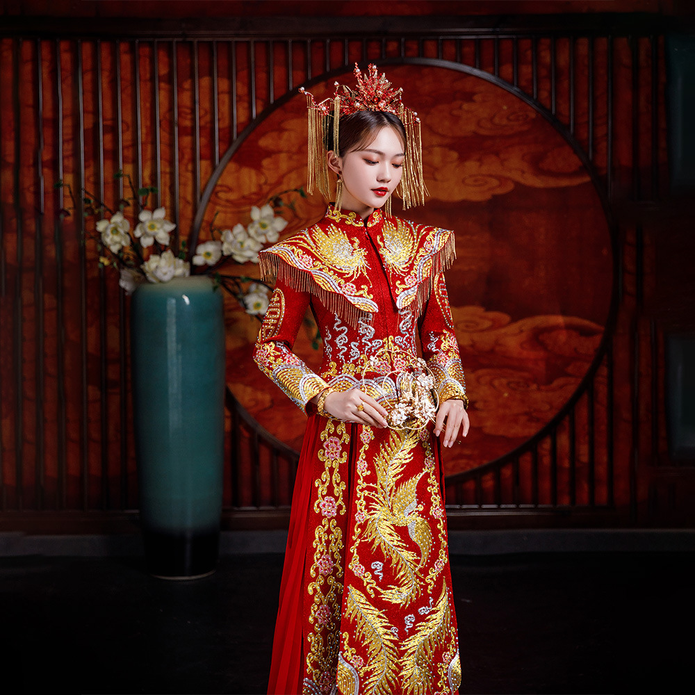结婚秀禾服中式婚纱2022新款新娘嫁衣凤冠霞帔修身龙凤褂敬酒服女