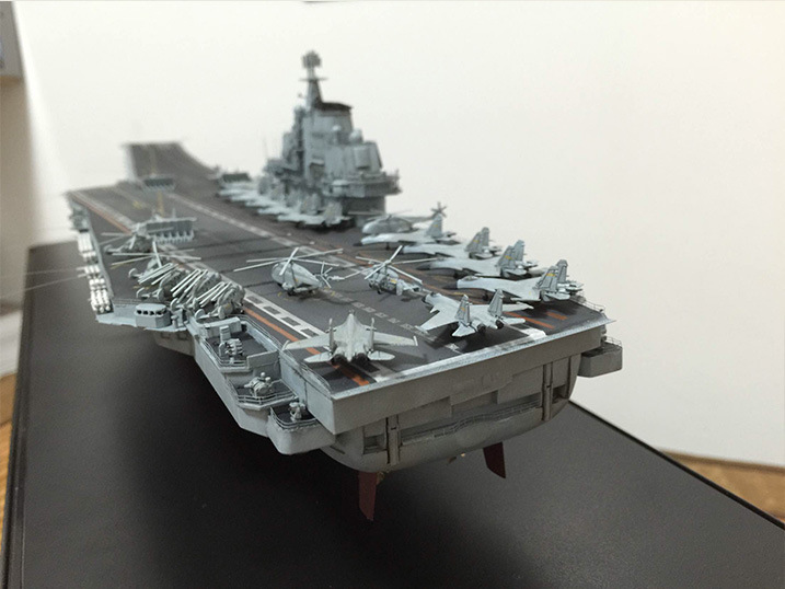 003航母新款 福特级小号手拼装军舰军事模型摆件仿真辽宁舰 1/35