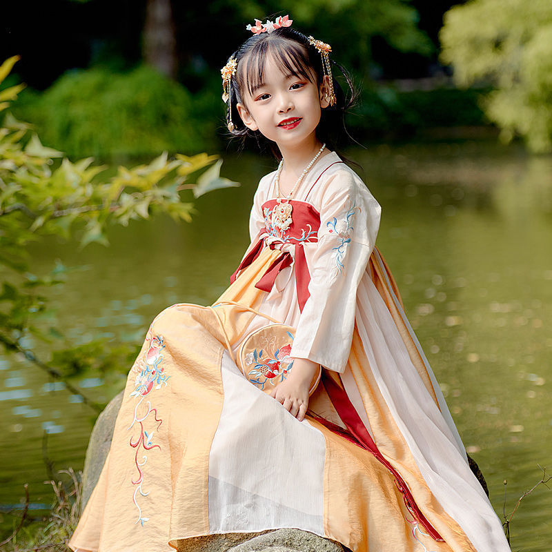 乌扣三多儿童汉服女童超仙童装2023兔年新款套装国风童装超仙飘逸