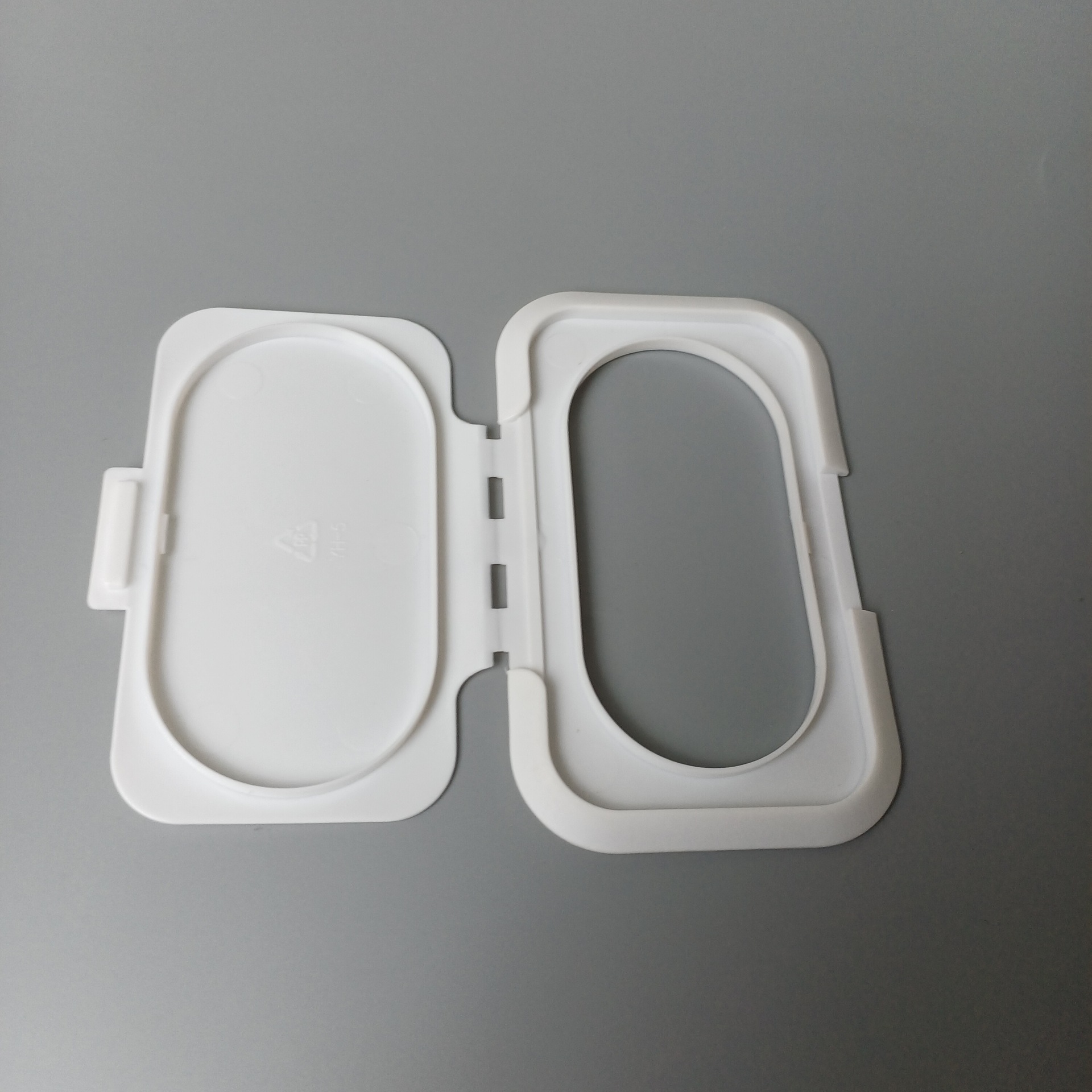 pp塑料按扣式包装盒袋装湿巾盖子翻盖防尘湿巾盖各种塑料盖子