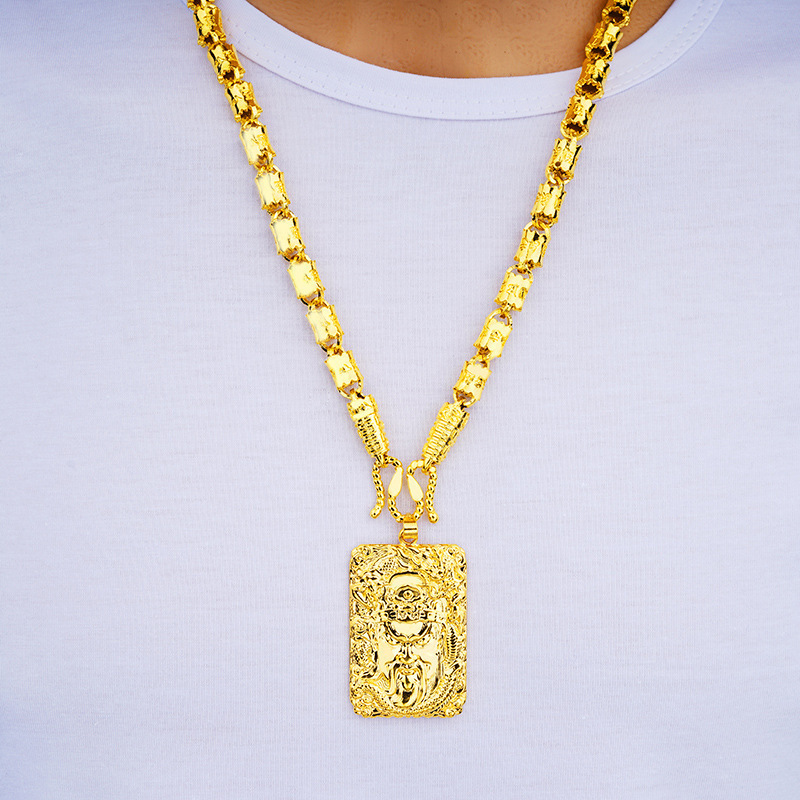 越南沙金霸气男士关公方牌吊坠 镀24k仿真黄金六字真言项链饰品