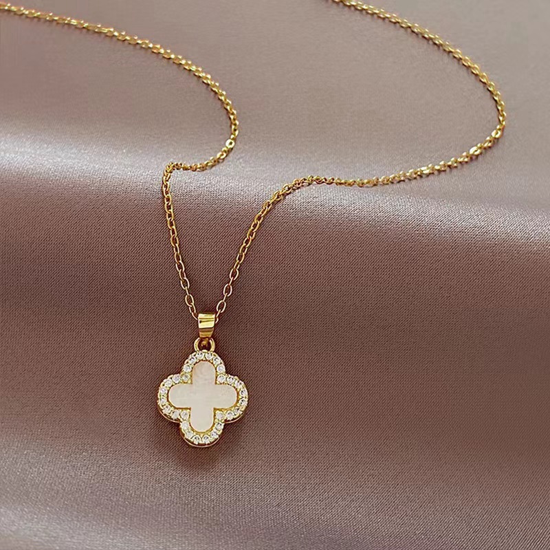 Internet Celebrity View and Gold Full Diamond Clover Necklace Female 18 Gold Plated Graceful and Fashionable Non-Fading Simple Elegant