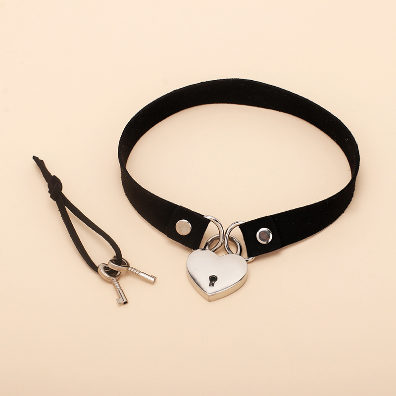 原宿choker情趣皮项圈朋克铆钉爱心颈链暗黑系性冷淡风情趣项链女
