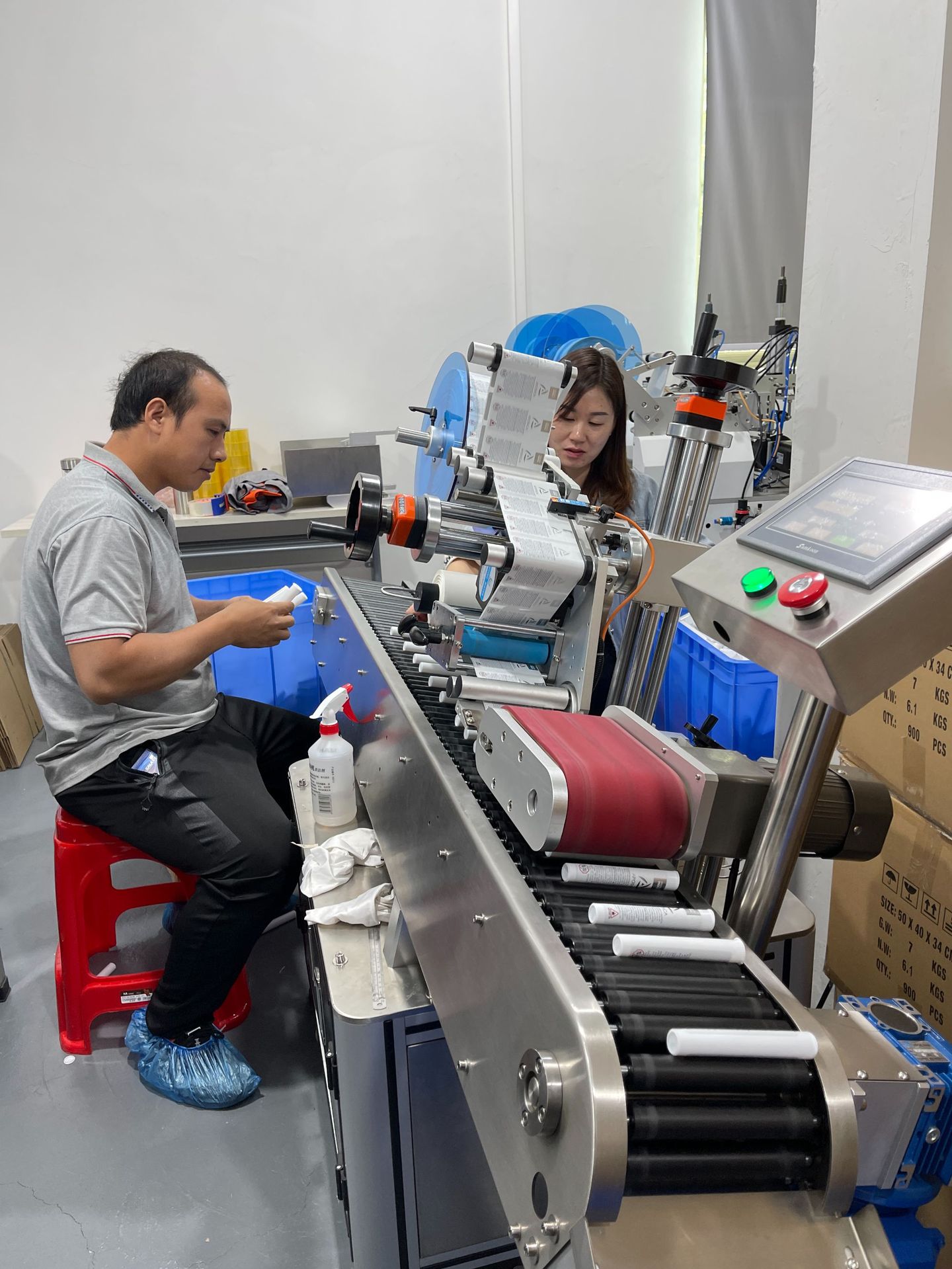 全自动贴标机代贴不干胶标签贴纸定制卷装不干胶标签代替人工贴标