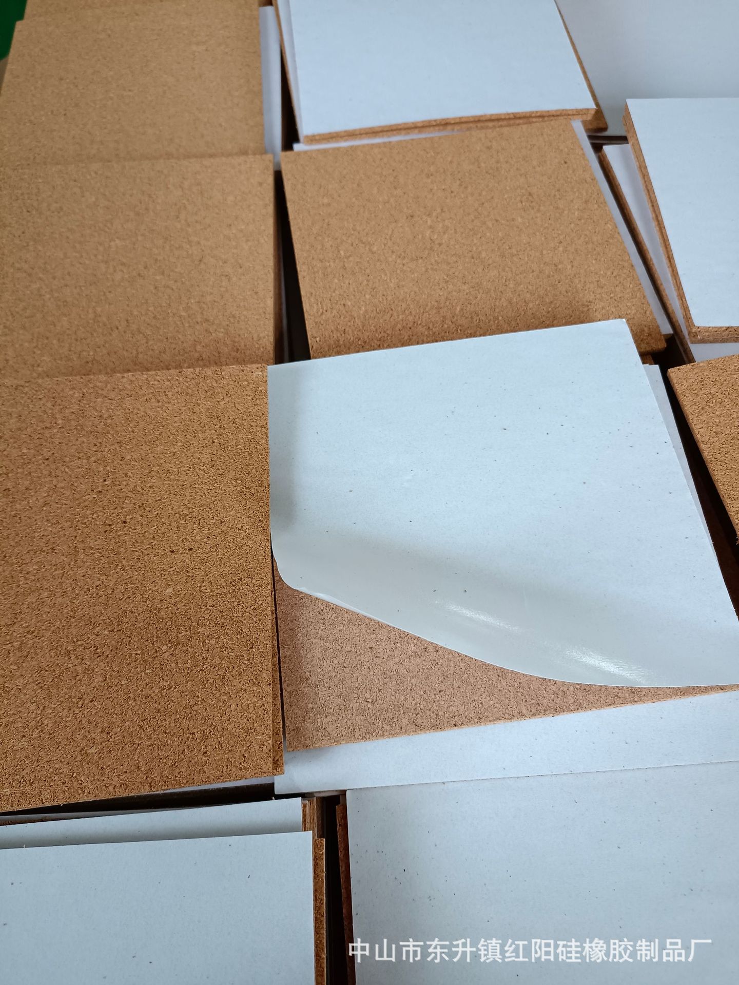 自粘软木垫片 橡胶软木垫 方形软木胶垫 玻璃陶瓷砖用软木垫片