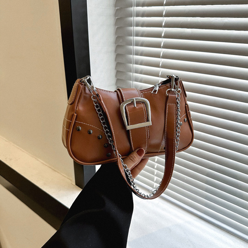 Rivet Personalized Bag 2023 New Spring Stylish Textured Solid Color Chain Shoulder Small Square Bag Western Style Crossbody Bag