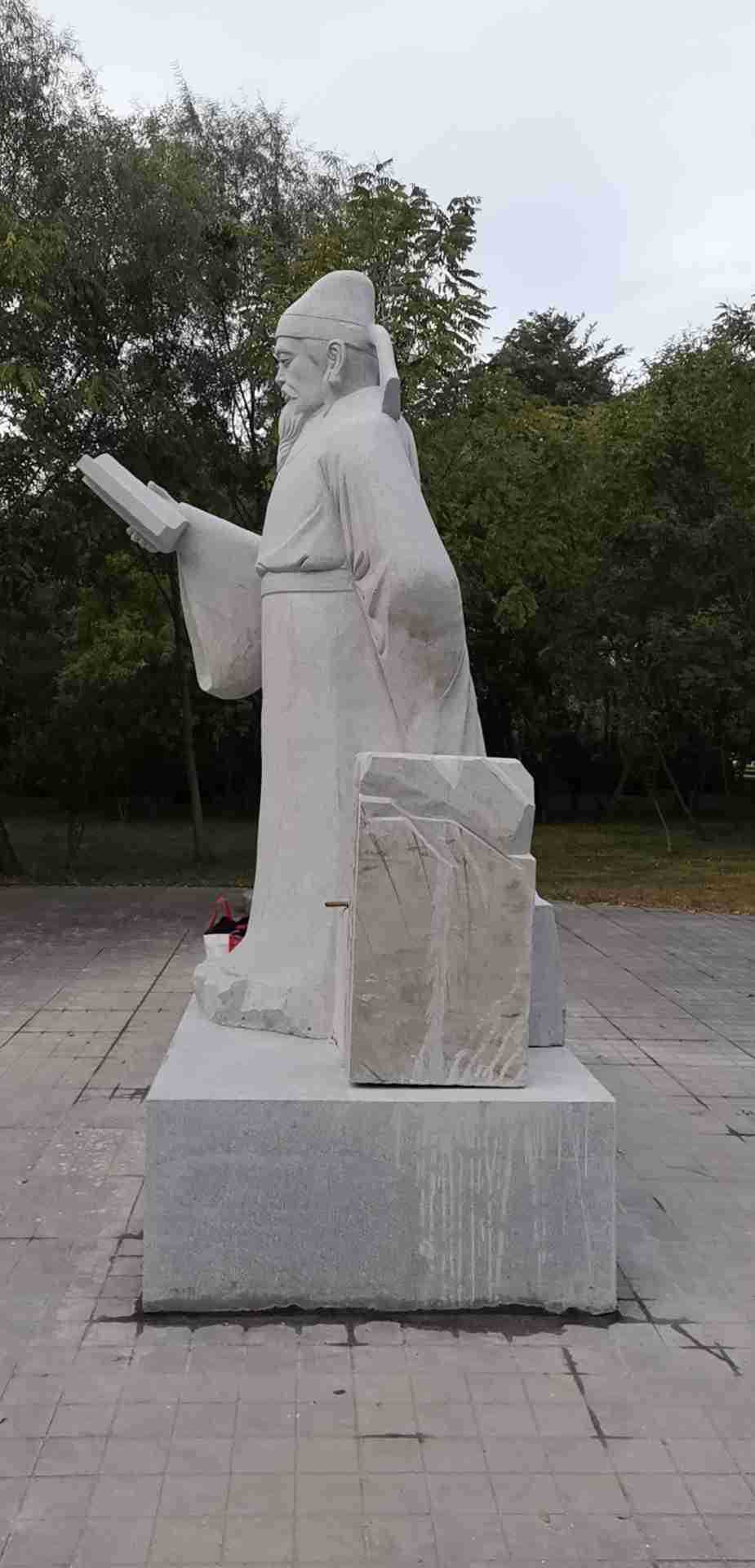 花岗岩芝麻白人像雕塑石材雕刻人像