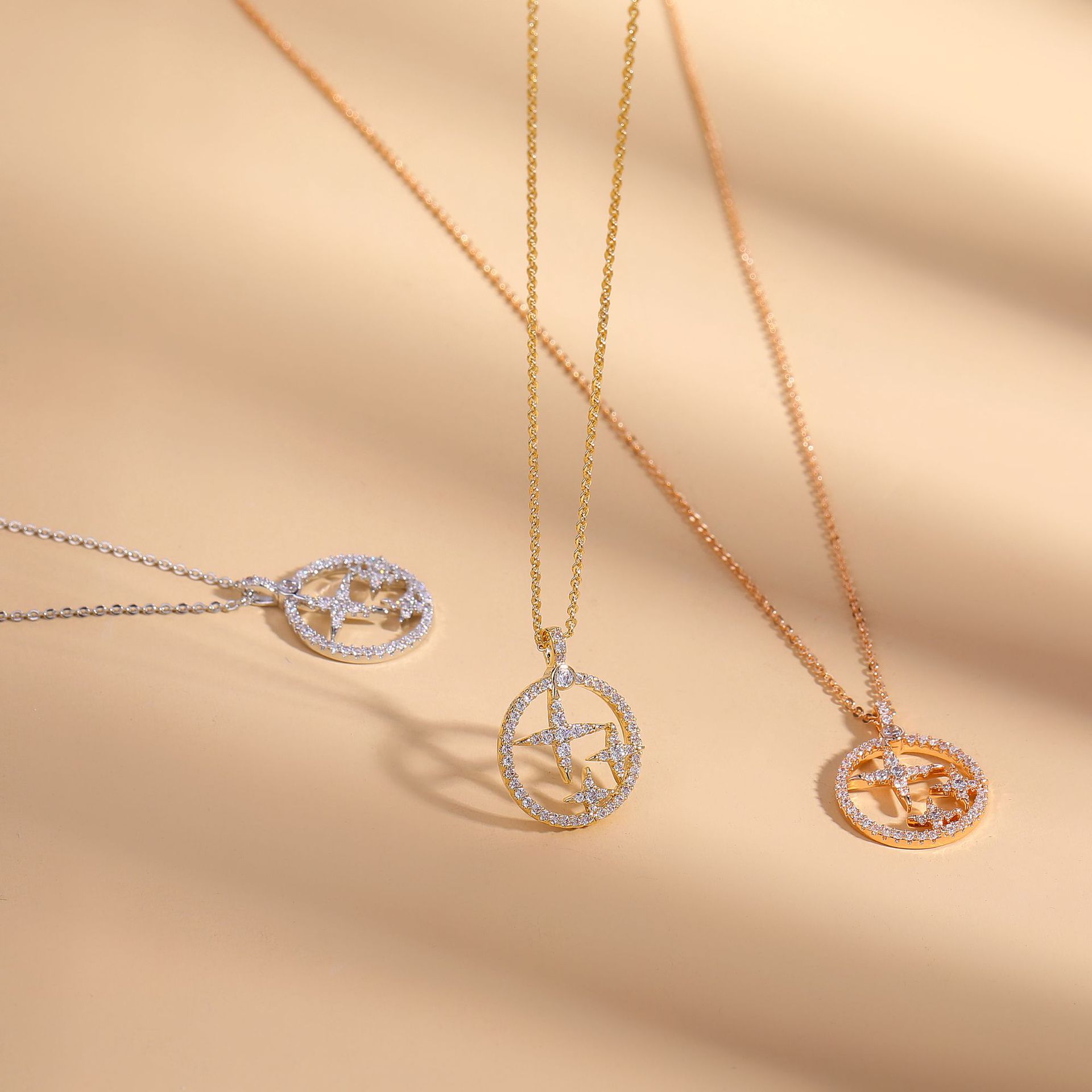 韩版高级感简约星星项链圆形四角星镶钻气质小众吊坠小清新锁骨链