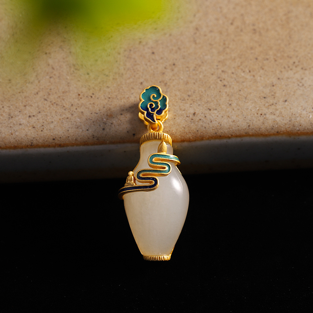 人品银品 s925银镀金和田玉宝瓶吊坠 时尚简约女式吊坠 源头厂货