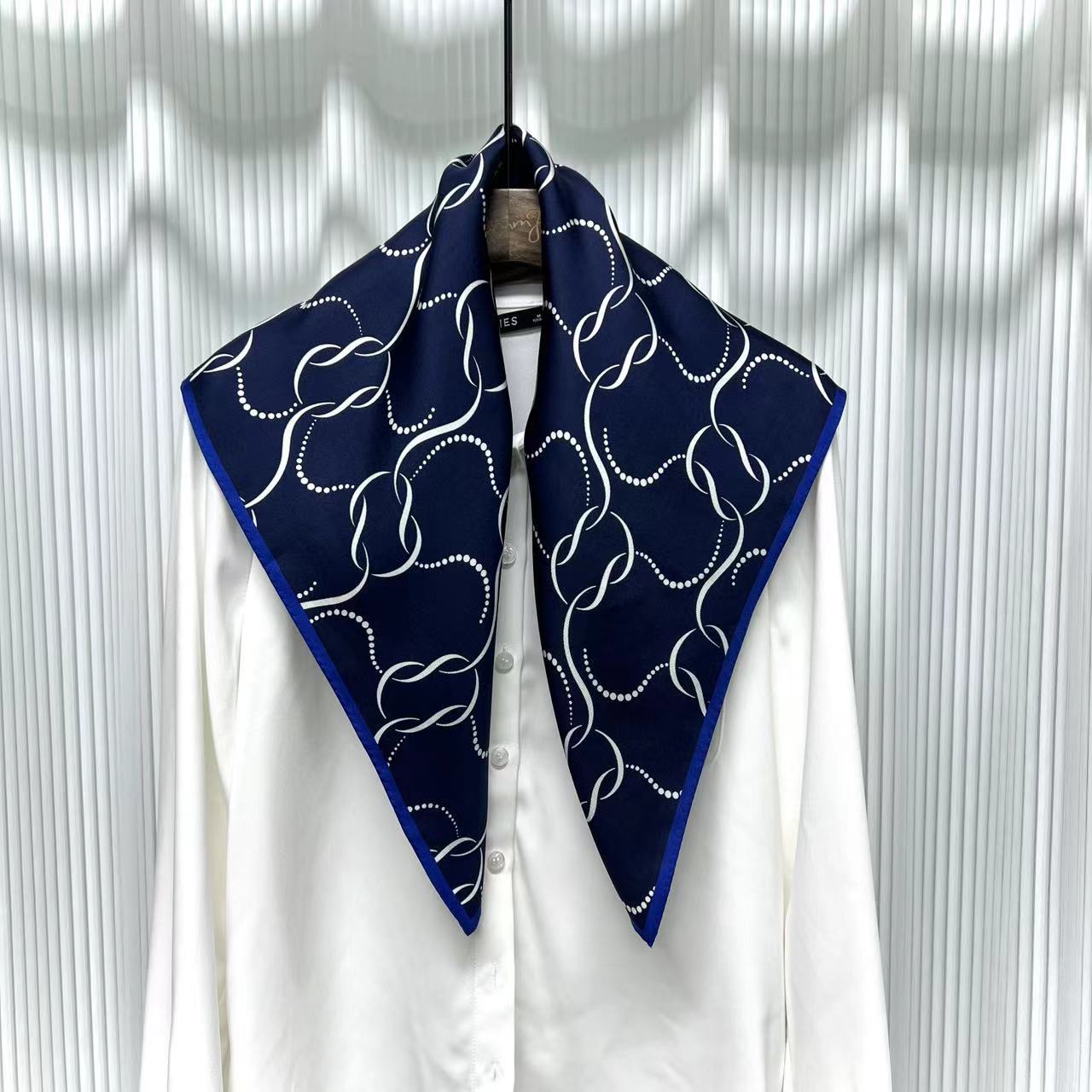 真丝斜纹绸70中方巾桑蚕丝围巾领巾百搭波点条纹造型配饰-阿里巴巴