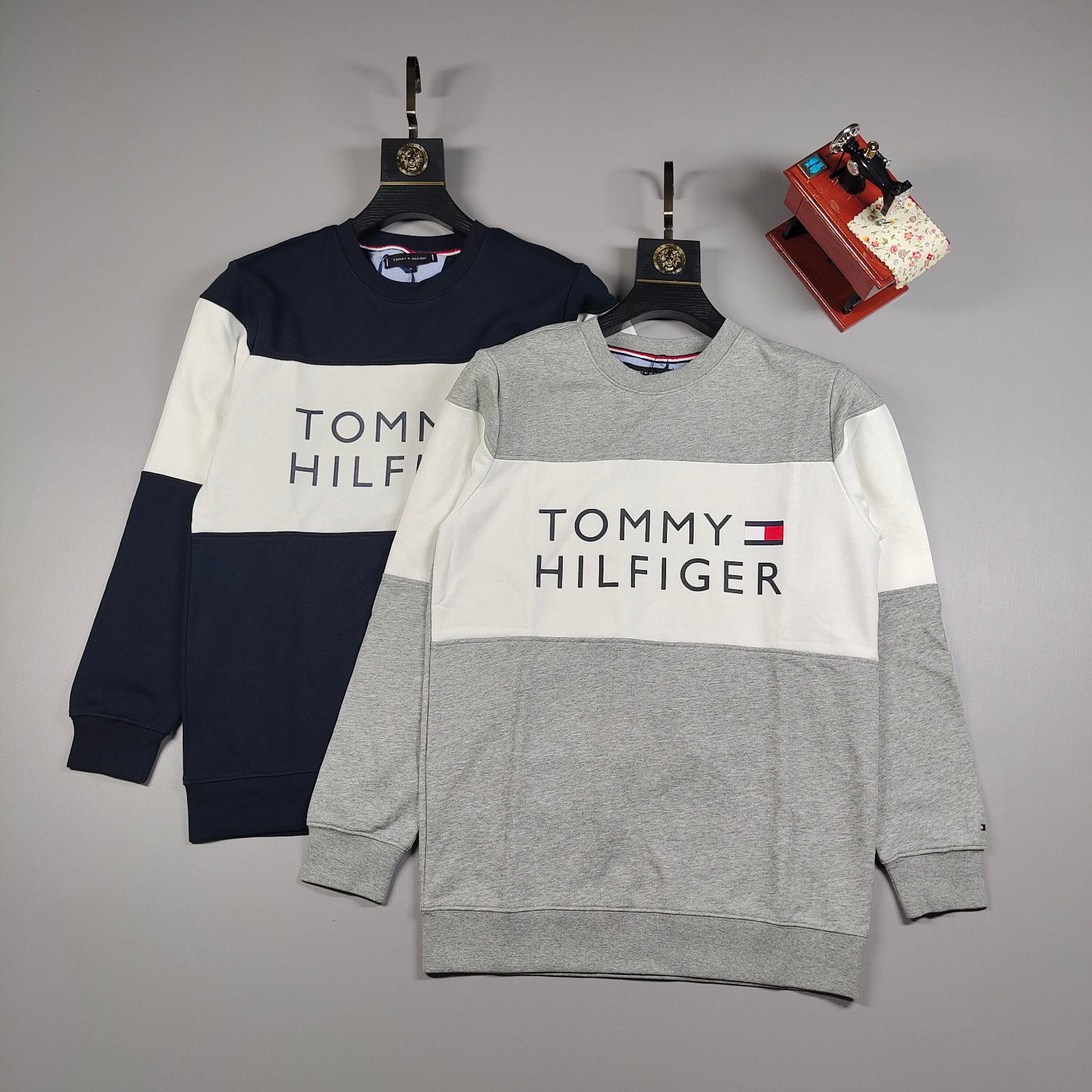 一件代发 tommy 汤米春季新款胸前印花大logo打底衫男女情侣款