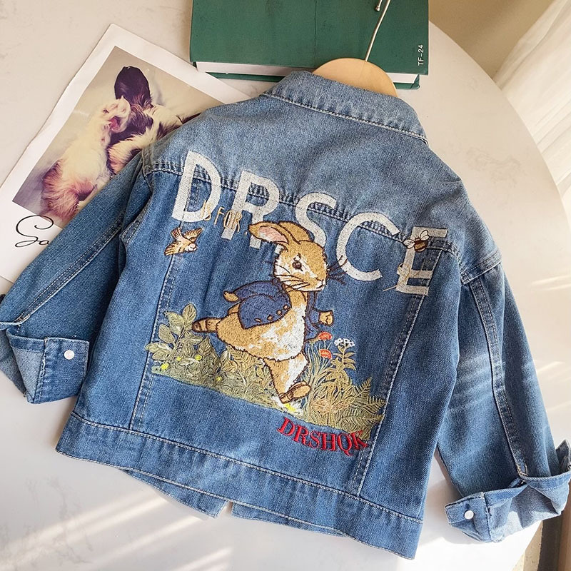 春秋款女童牛仔外套卡通绣花翻领短款牛仔服儿童牛仔