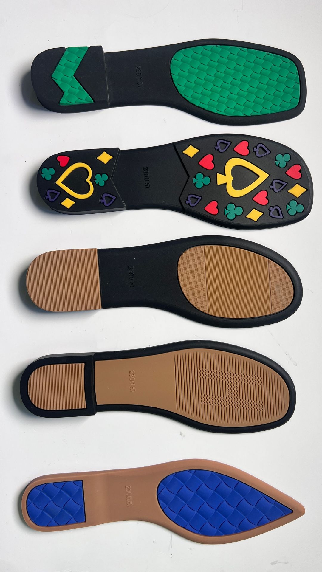 厂家直供 pvc软胶鞋底滴塑鞋底耐磨防滑滴塑大底休闲鞋底来样批发