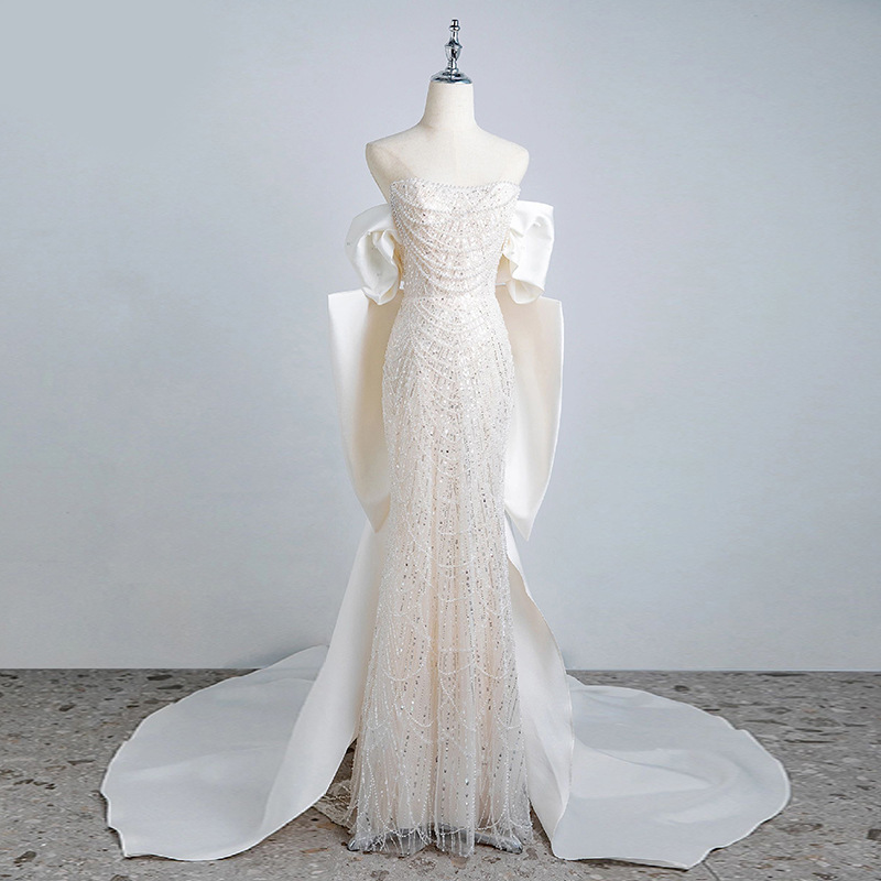 法式轻奢晚礼服裙新娘小众鱼尾迎宾出门纱2024新款一字肩轻婚纱