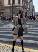 深圳南油高端女装工厂直销2022冬复古千鸟格西装领双排扣宽松外套