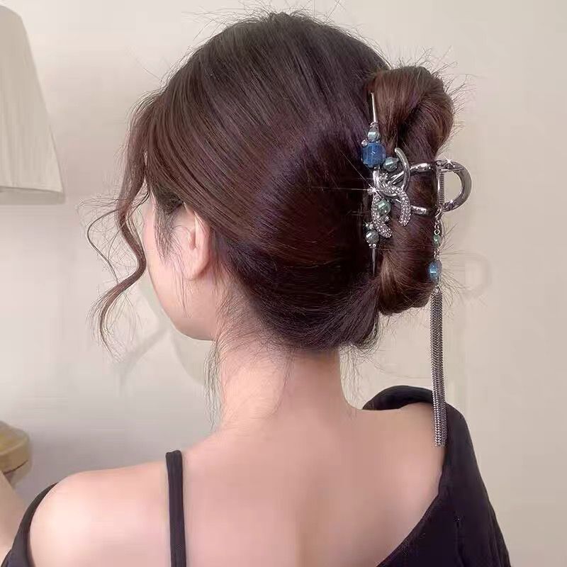 INS Niche Metal Full Diamond Double C Barrettes Back Head Heavy Industry Shark Clip Cold Wind High-Grade Tassel Grip