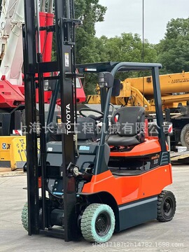 丰田1.5吨三节门架升高5.5米电动叉车 二手蓄电池电瓶叉车