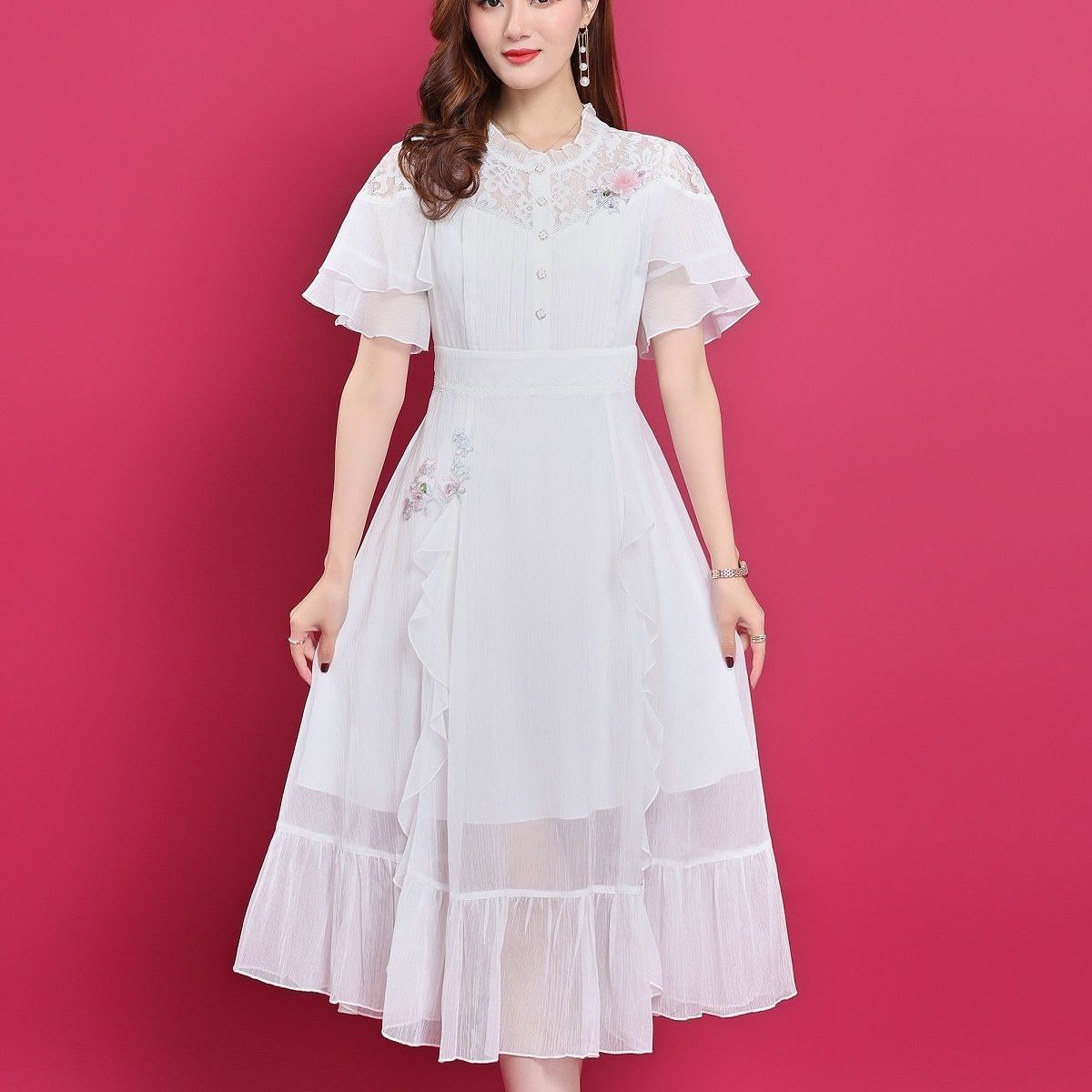 粉红玛丽刺绣雪纺连衣裙女2022春夏季新款气质收腰洋气钉珠长裙仙