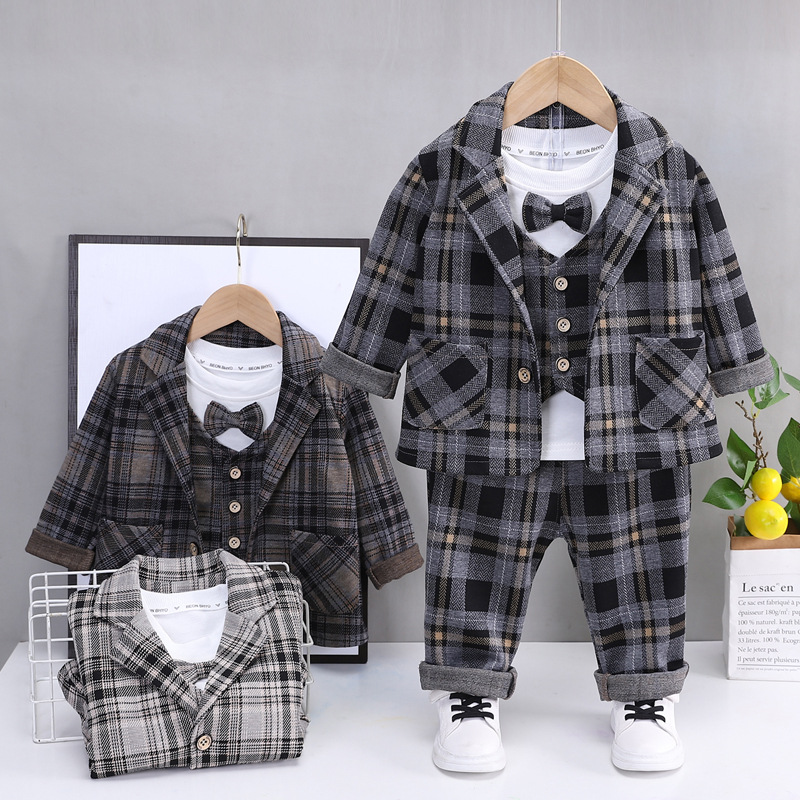 男童春装三件套装2024新款帅气宝宝1-3岁春秋款儿童休闲西装三潮2