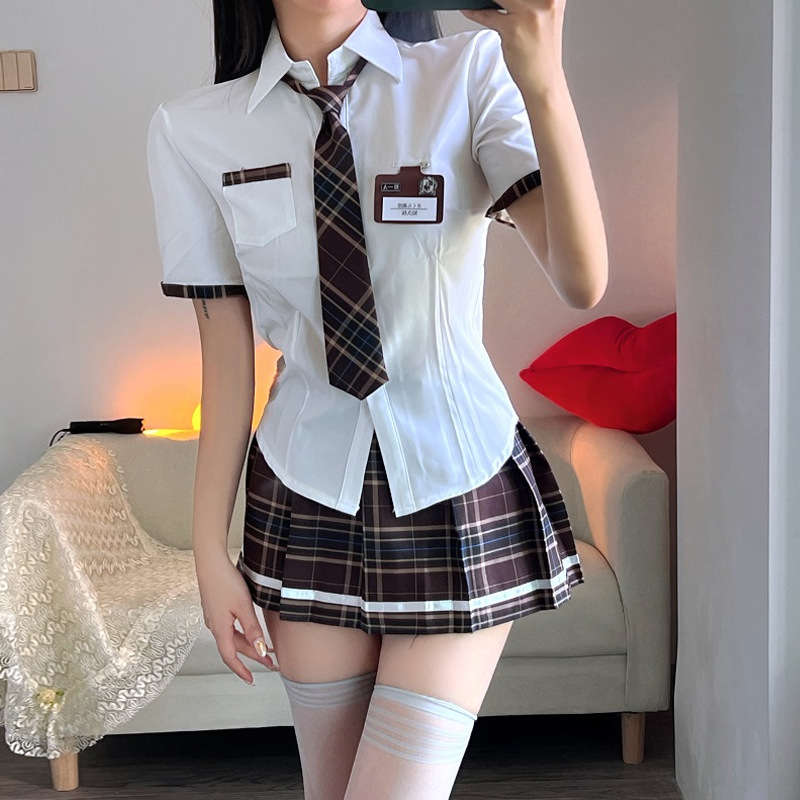 为给8岁患瘤儿子治病,妈妈剃光头直播跳舞赚医药费,“儿子今日凌晨去世,他不会再那么痛了” 为给8岁患瘤儿子治病,妈妈剃光头直播跳舞赚医药费,“儿子今日凌晨去世,他不会再那么痛了”