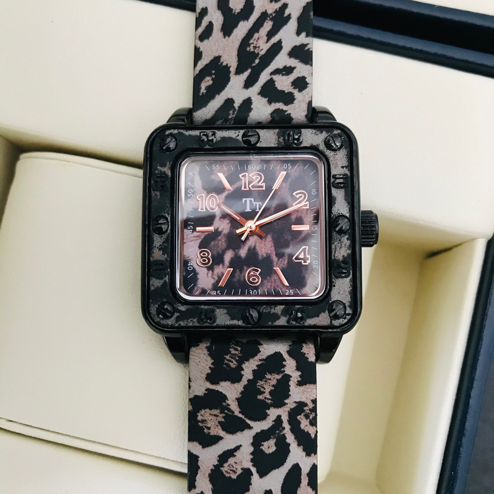一件代发tt天塔手表女豹纹胶带方形个性潮流韩版运动女士石英表