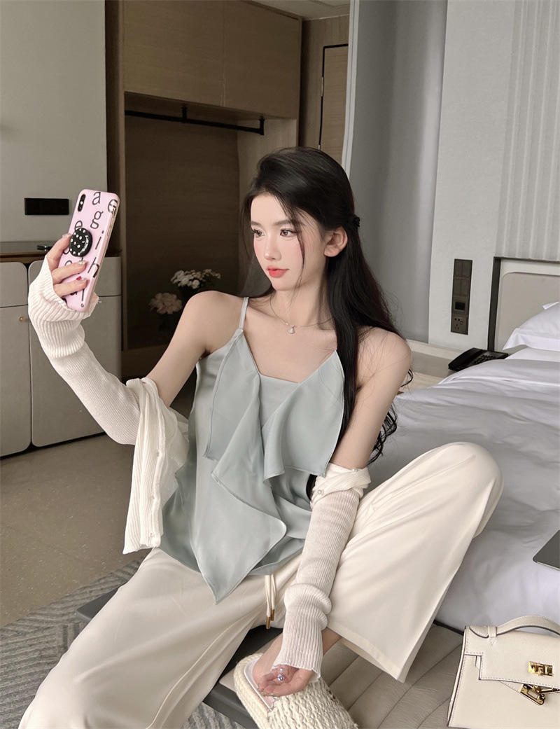 港味设计感荷叶边吊带背心女夏季外穿宽松短款性感温柔风美背上衣