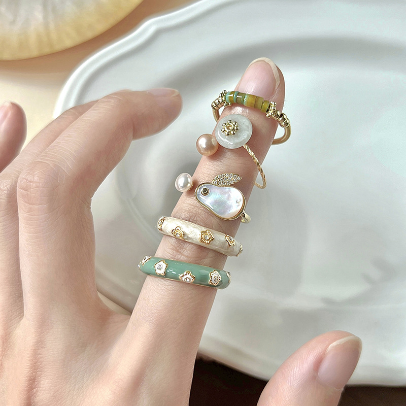 小众设计小兔子珍珠戒指女赫本风时尚气质网红百搭高级感开口指环