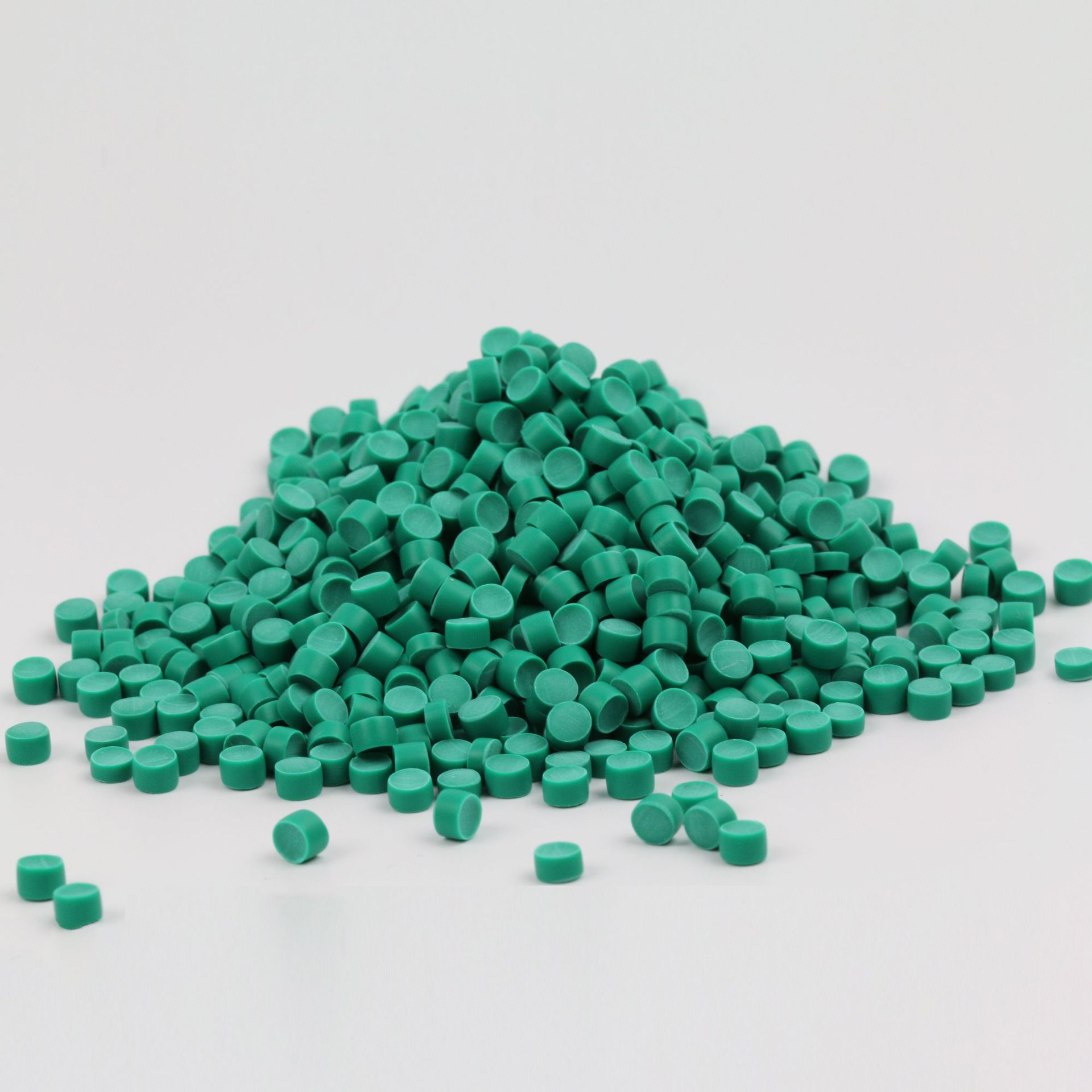 pvc硬质挤出颗粒 塑料异型粒子 pvc粒子 pvc红色硬质颗粒