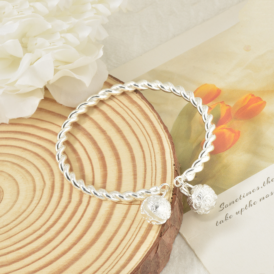 钛钢扭线宫玲镀银手镯女一步一响一双铃铛古风手环七夕直播爆款