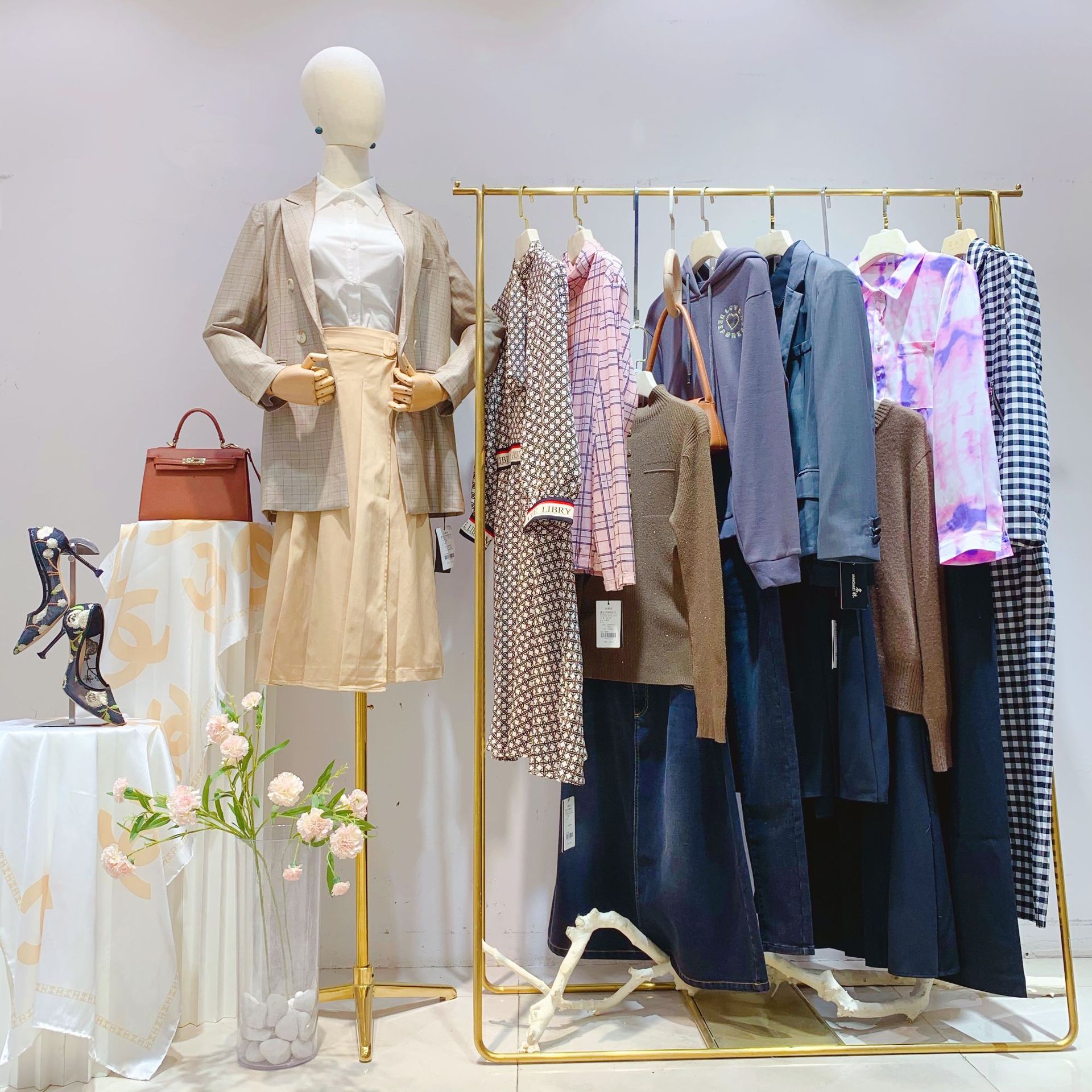 哥d弟阿玛施2021秋季潮流抖音爆款女装 专柜正品大牌折扣女装剪标