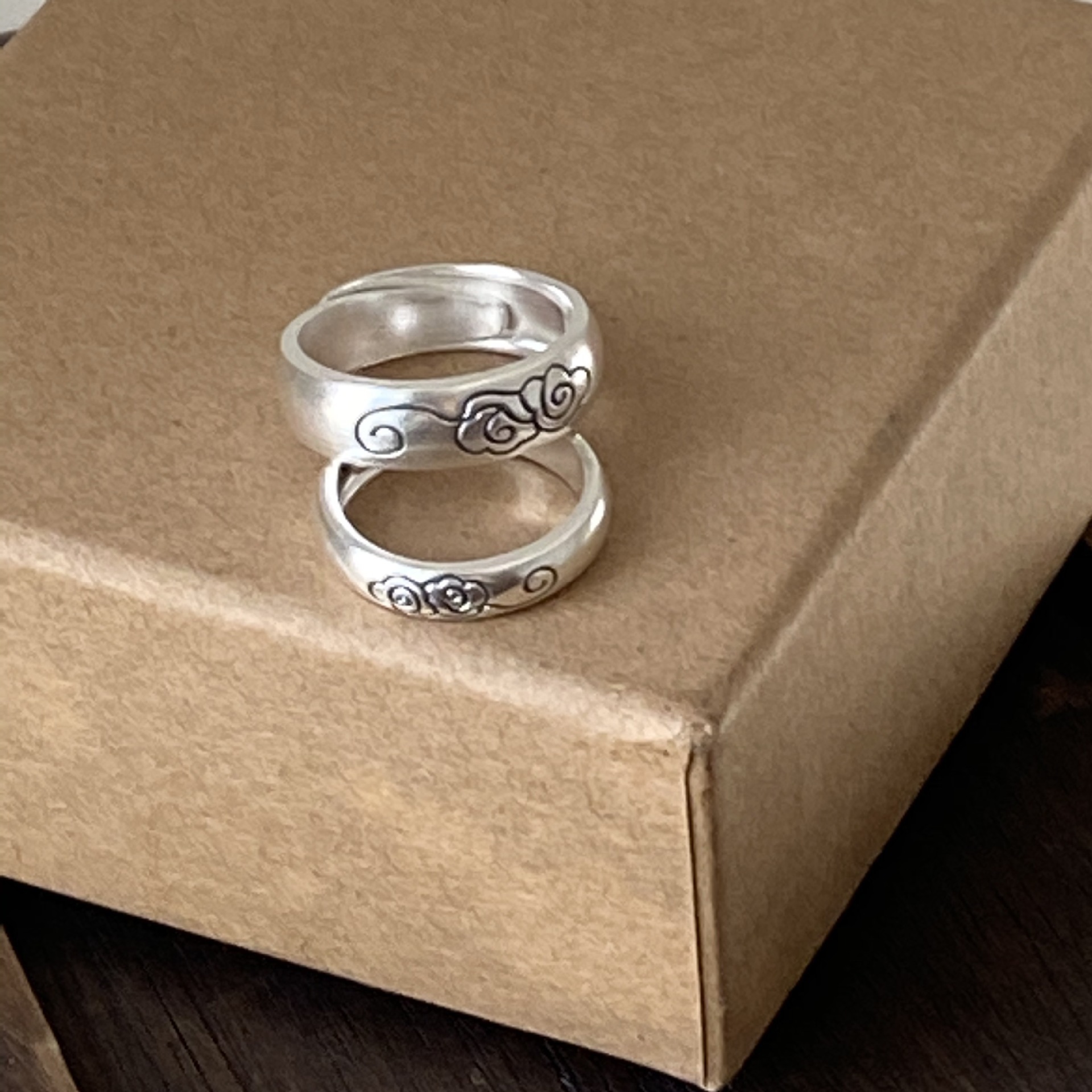 s999纯银古法戒指女复古情侣戒指环祥云男女对戒活口可调节戒指环