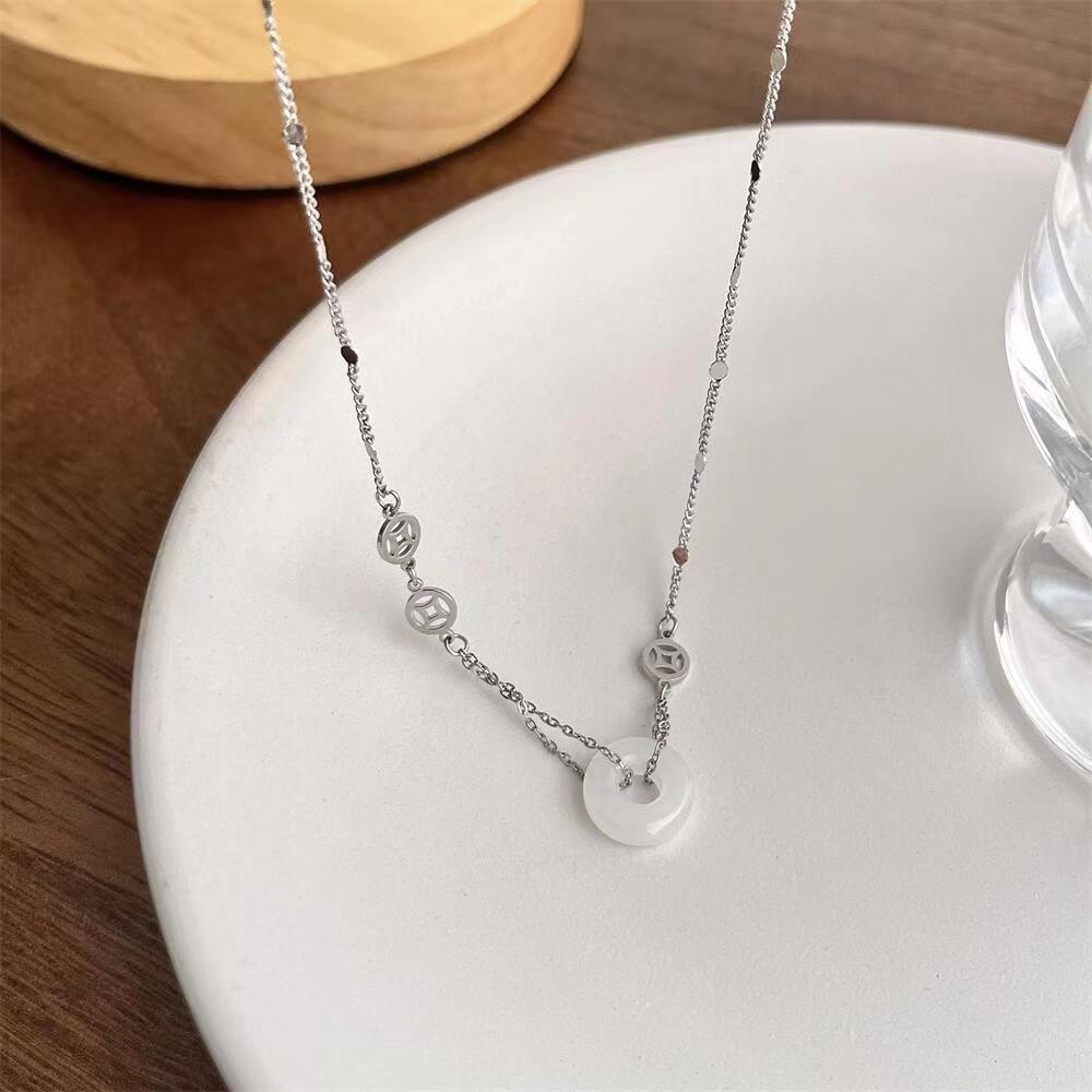 New Chinese Style Jade Safety Knot Necklace 2022 New Women's Niche Design Clavicle Chain Hot Selling Necklace