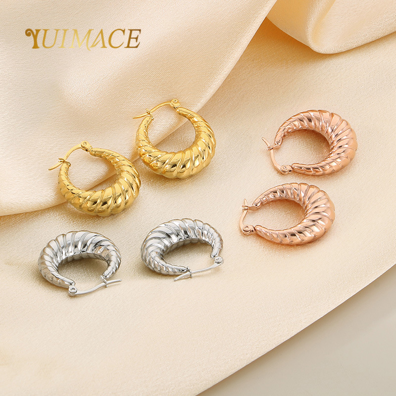 钛钢椭圆形空心耳环耳圈女ins高级感简约18k耳扣耳饰女-阿里巴巴