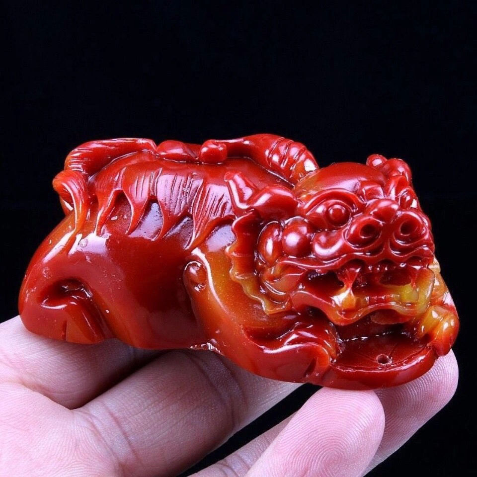寿山石鸡血石红貔貅手把件财貔貅平安男士手把件把玩物