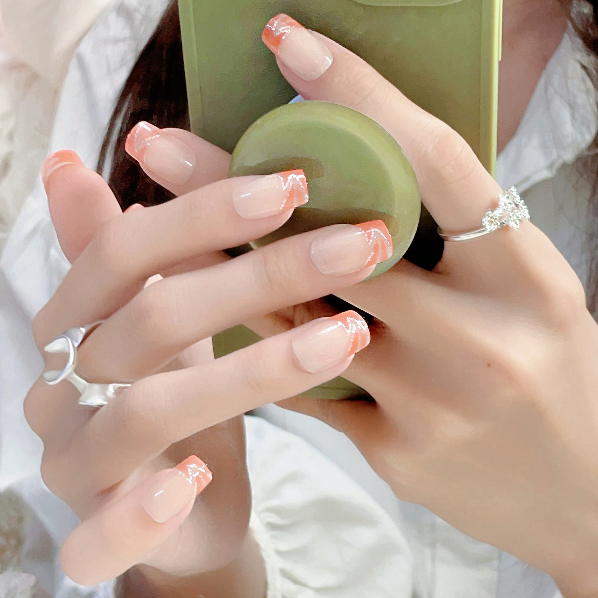 法式简约穿戴甲裸橘色银粉可拆卸假指甲气质显白美甲成品甲片批发