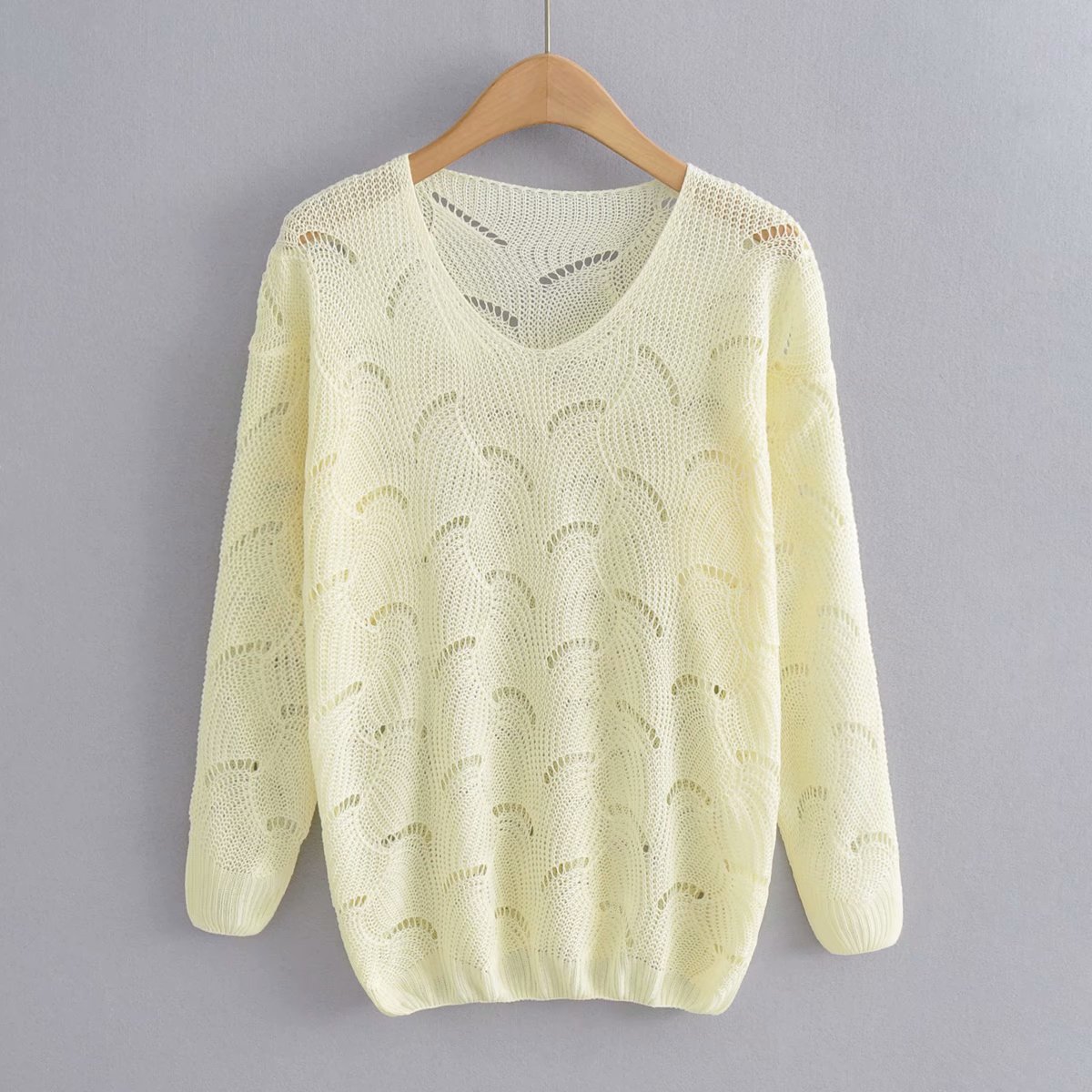 菱形镂空毛衣针织衫