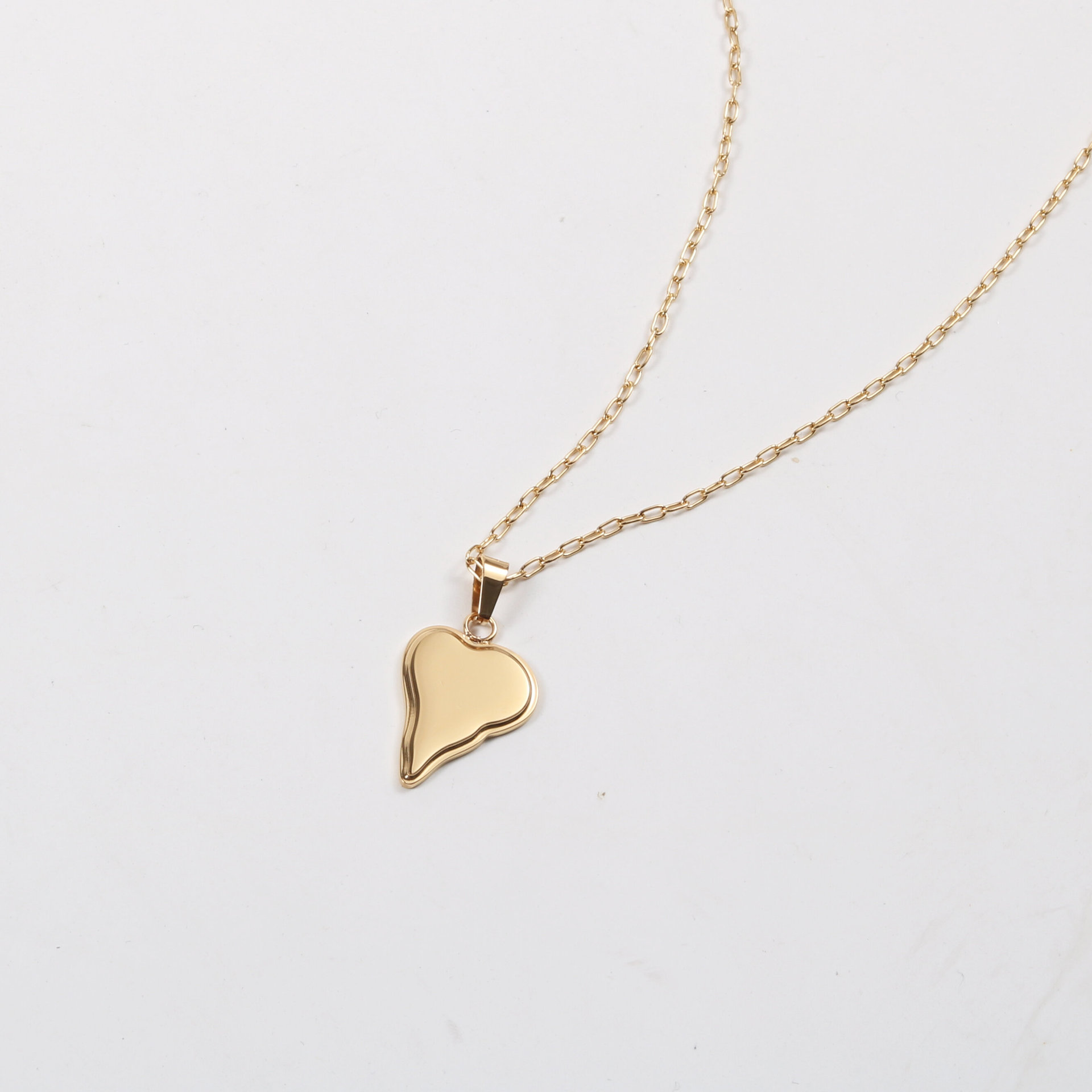 日网红钛钢镀金爱心项链女 ins个性夸张冷淡风桃心锁骨链银饰