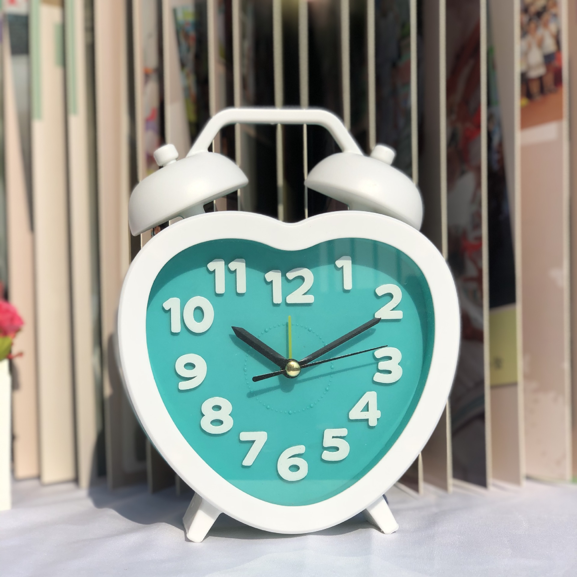 创意闹钟简约数字打铃钟爱心时钟学生桌面闹钟居家摆设礼品