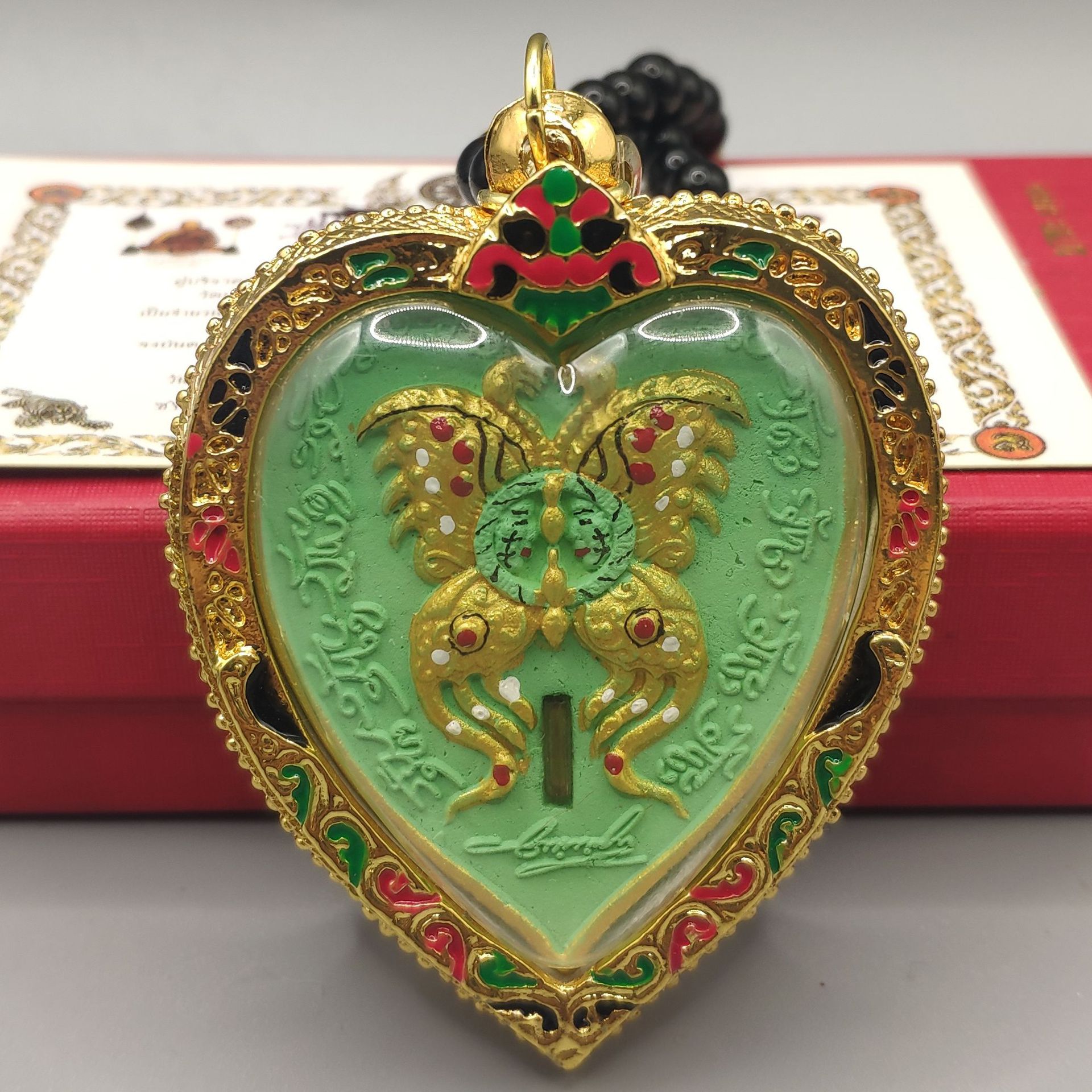 泰国佛牌饰品鎏金壳阿赞力矿蝴蝶牌心形佛牌项链吊坠装饰厂家批发