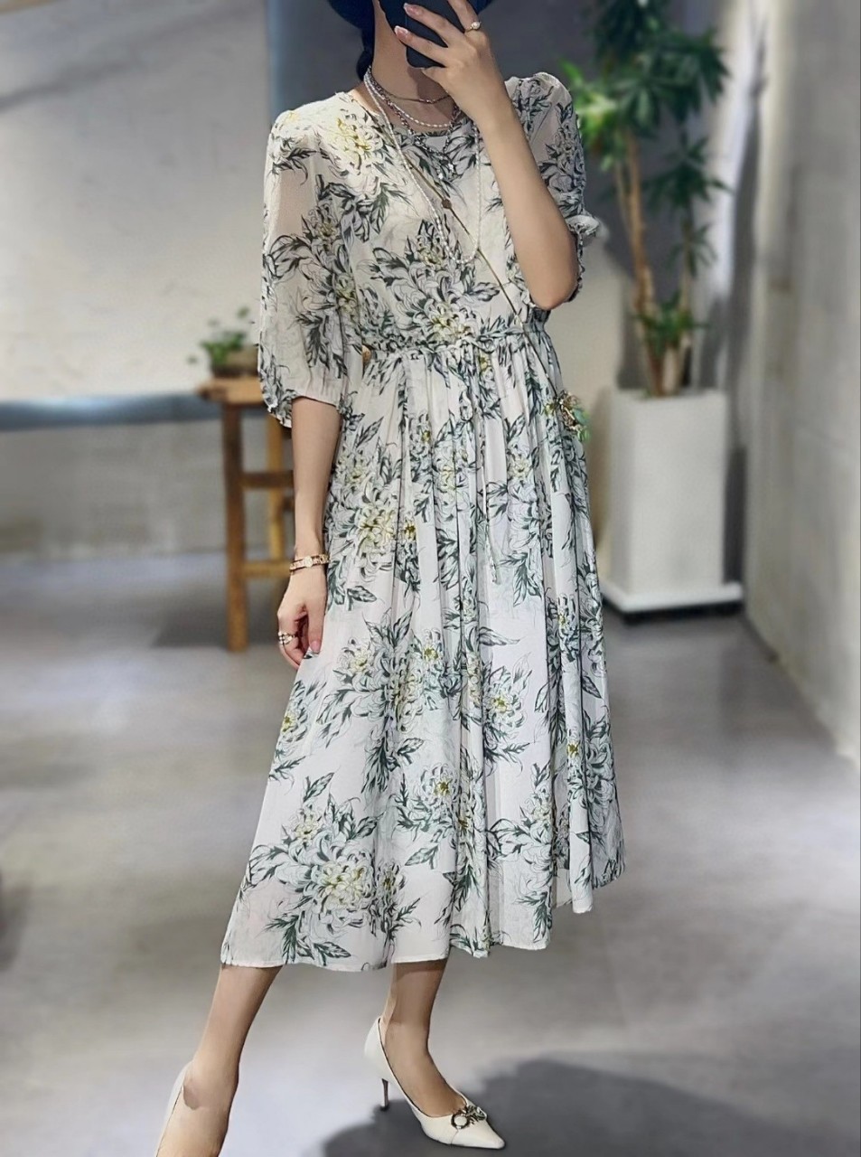 原创新款爆款高端女装真丝连衣裙源头工厂一件代发