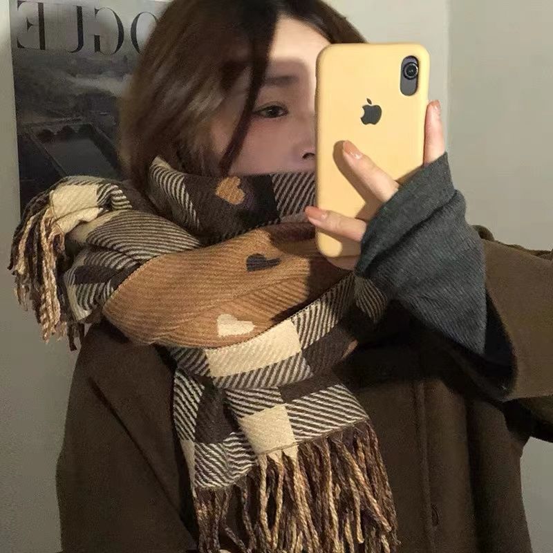 Xiaohongshu Same Style Double-Sided Love Cashmere Plaid Scarf Women's Winter Tassel Korean Style Retro Long Shawl Scarf