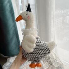 新款毛绒帽子大鹅公仔 腮红鹅布艺安抚公仔 创意抱枕沙发装饰玩偶