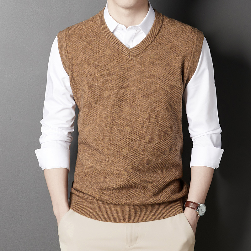 春秋新款男式羊毛背心青年男士时尚v领纯色修身爆款休闲爸爸毛衣