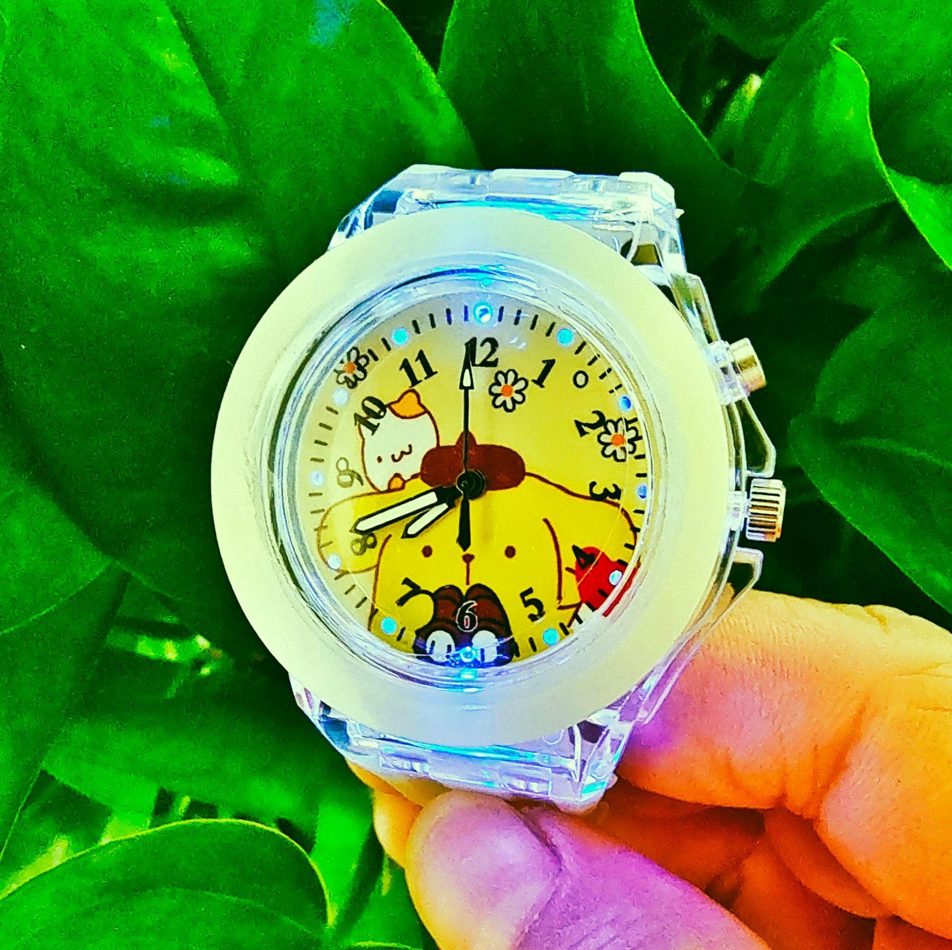 新款夜光发光表儿童手表学生卡通可爱布丁狗闪光手表跨境货源手表